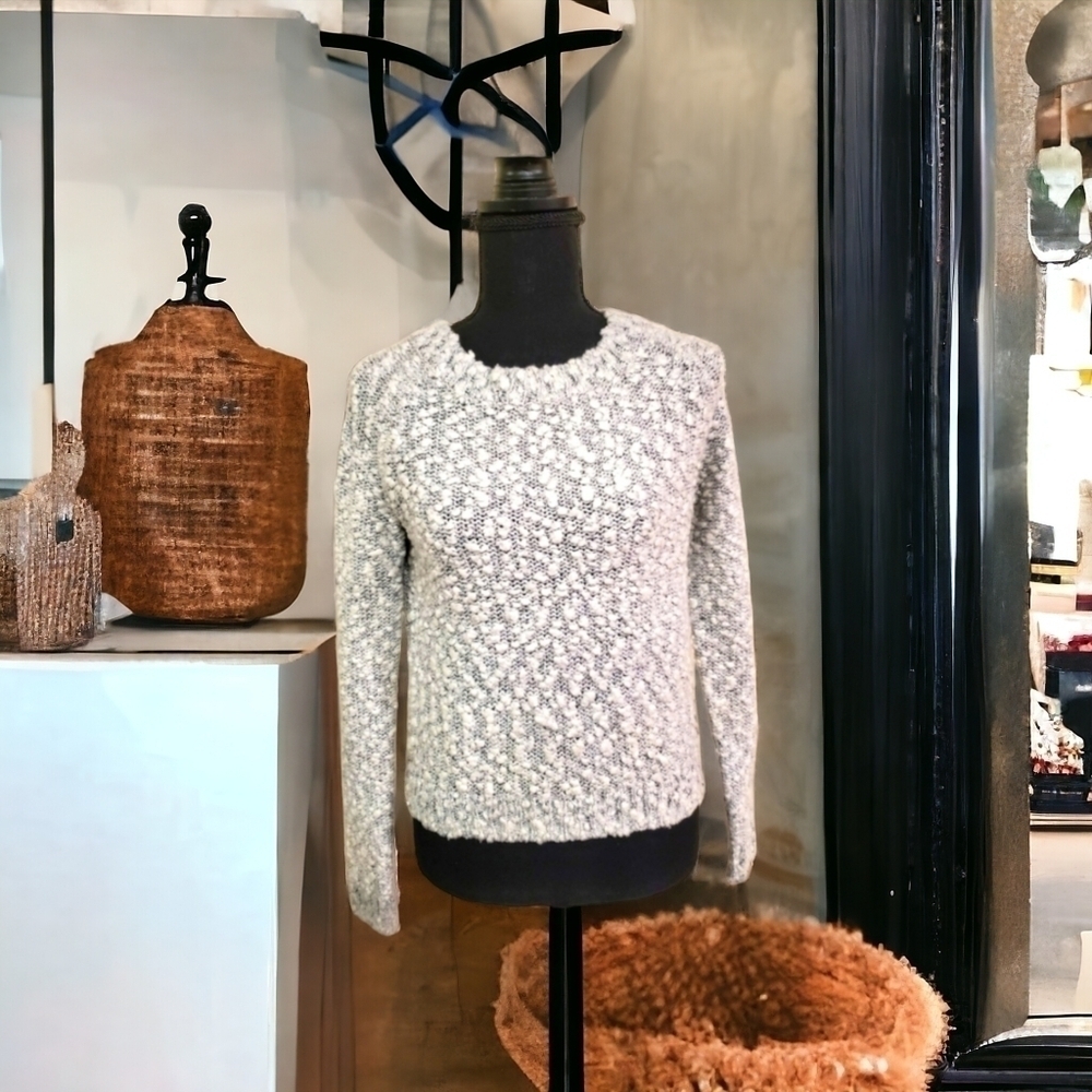 Minimalist Ladies Sweater by Divided for H & M